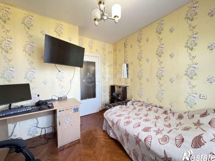 3-комн квартира ул Баррикадная, 65,  д. 65