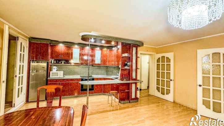 3-комн квартира улица Тургенева, 40,  д. 40