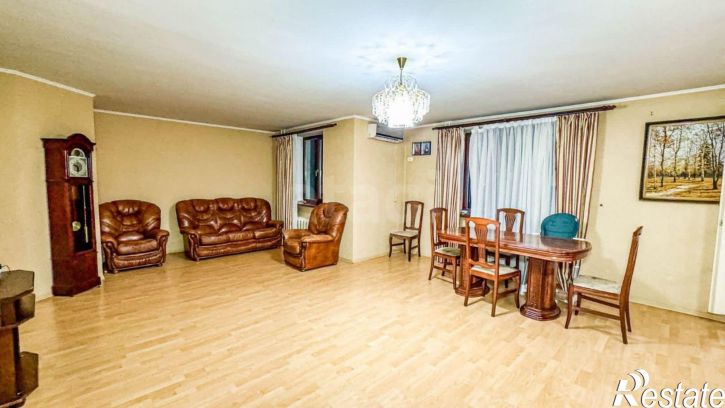 3-комн квартира улица Тургенева, 40,  д. 40