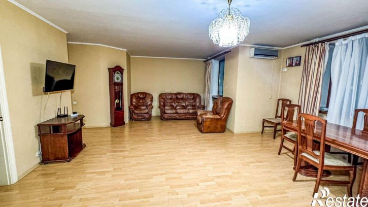 3-комн квартира улица Тургенева, 40,  д. 40