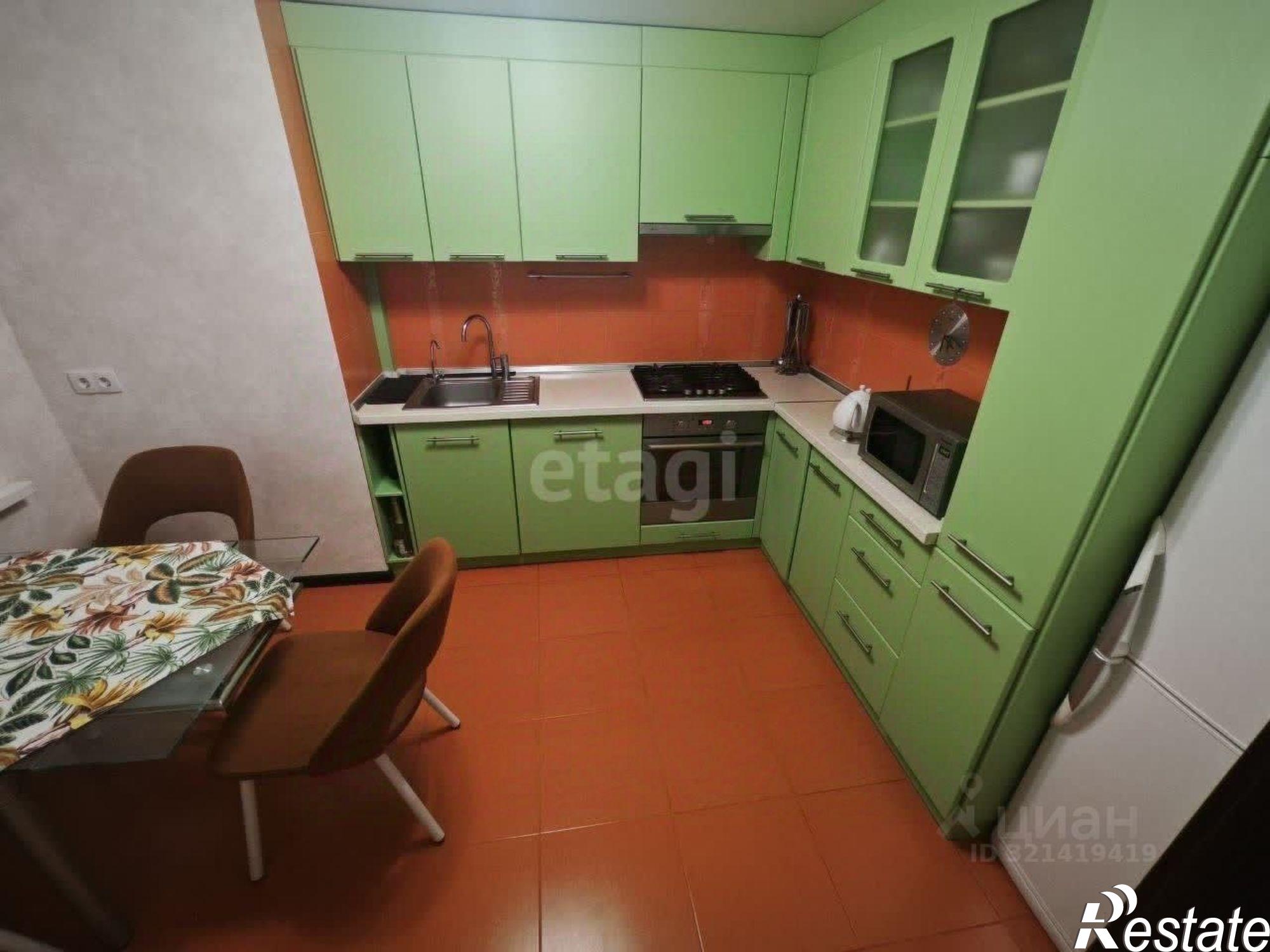 Купить квартиру за 9 800 000 рублей на улица Крылова, 128/28