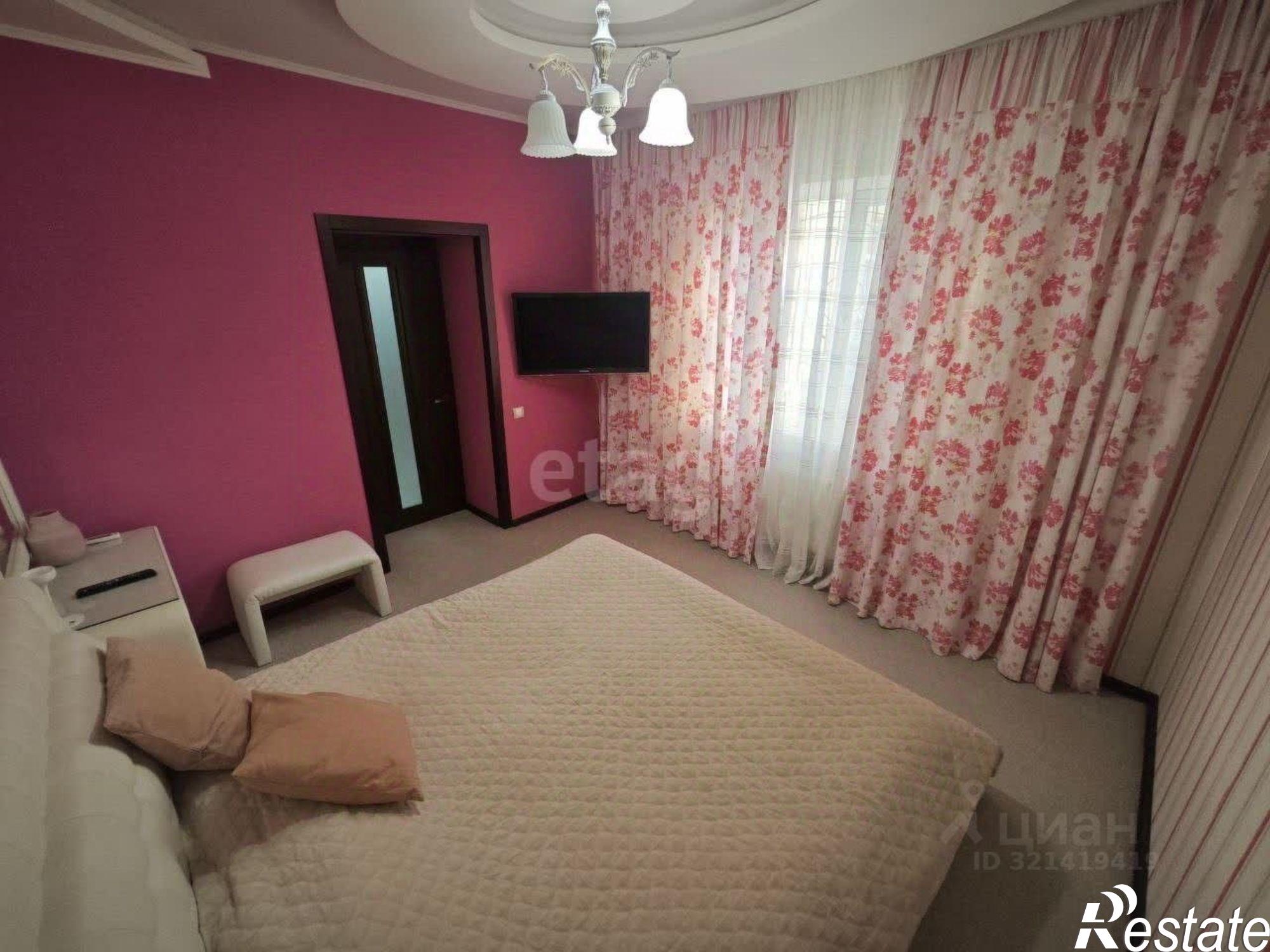 Купить квартиру за 9 800 000 рублей на улица Крылова, 128/28