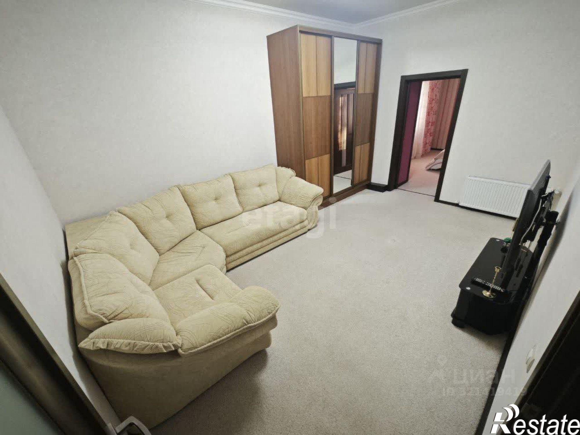 Купить квартиру за 9 800 000 рублей на улица Крылова, 128/28