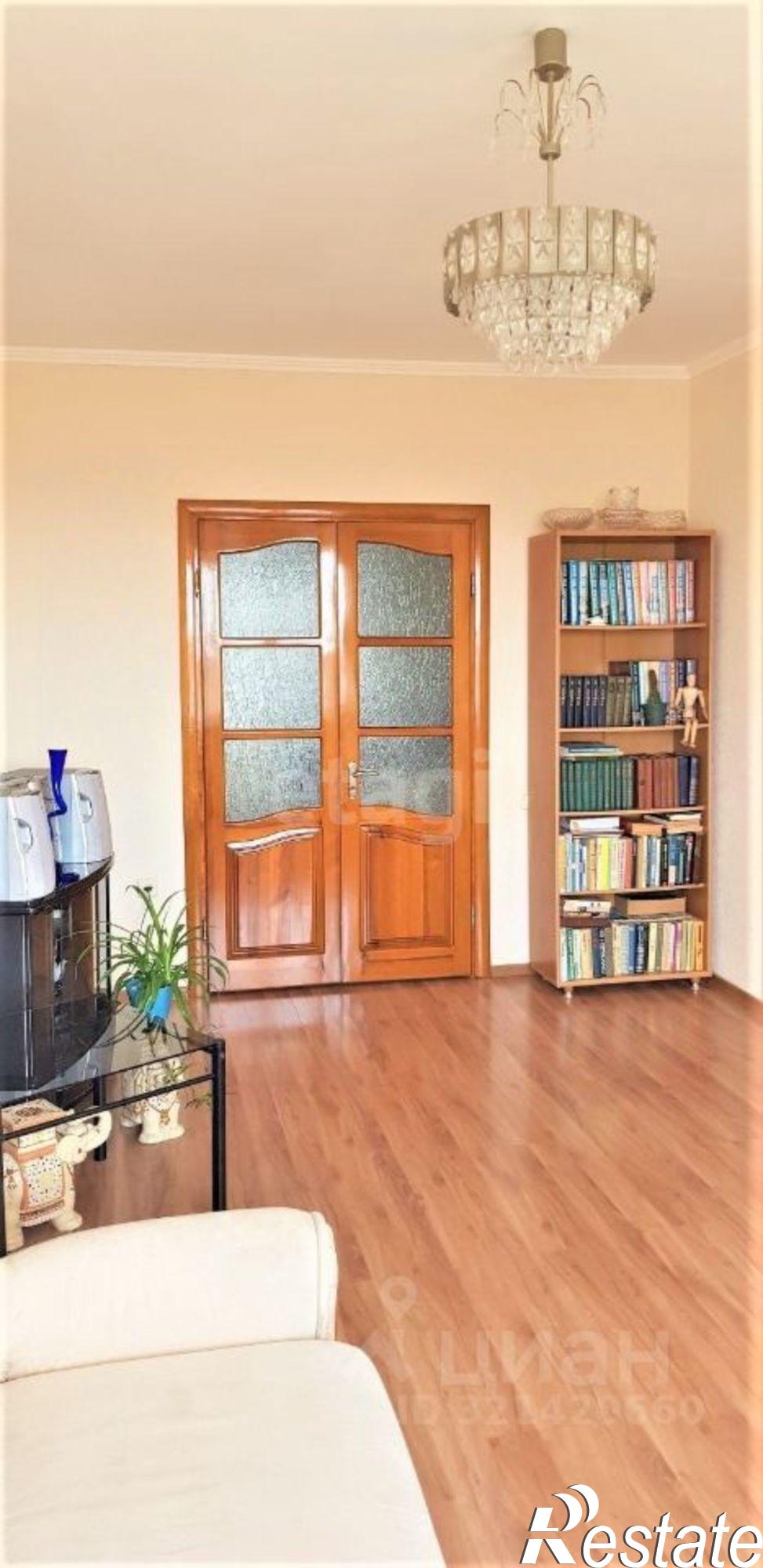 Купить квартиру за 10 000 000 рублей на Баррикадная улица, 62