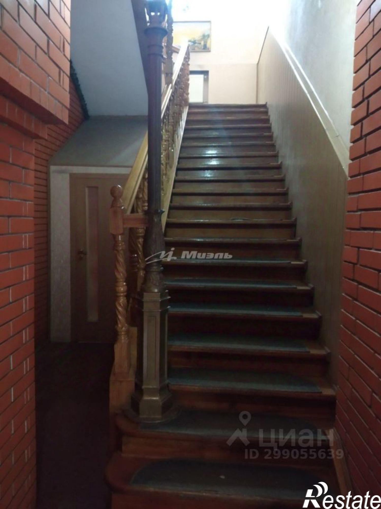 Купить квартиру за 15 000 000 рублей на пр-кт Кирова, 42