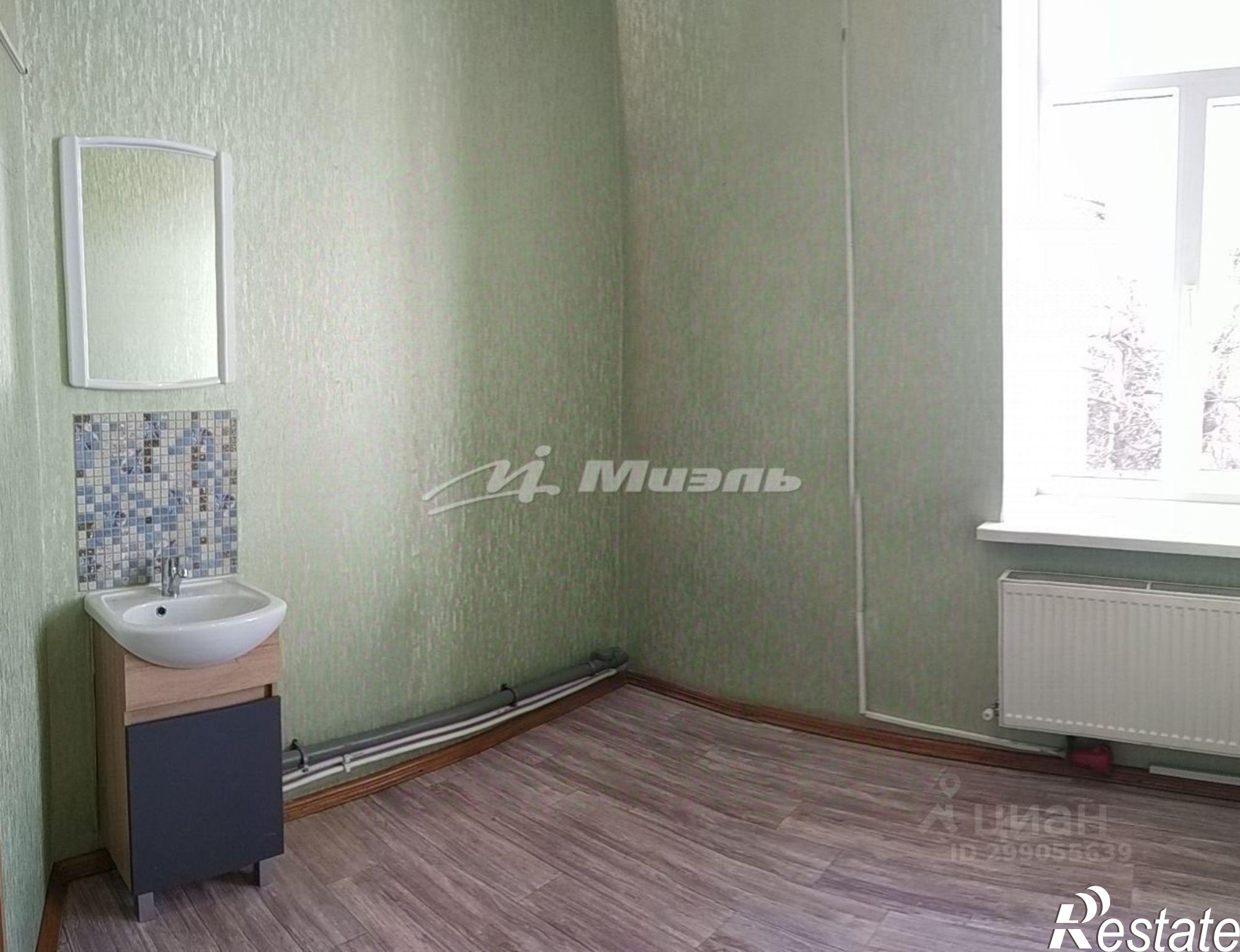 Купить квартиру за 15 000 000 рублей на пр-кт Кирова, 42