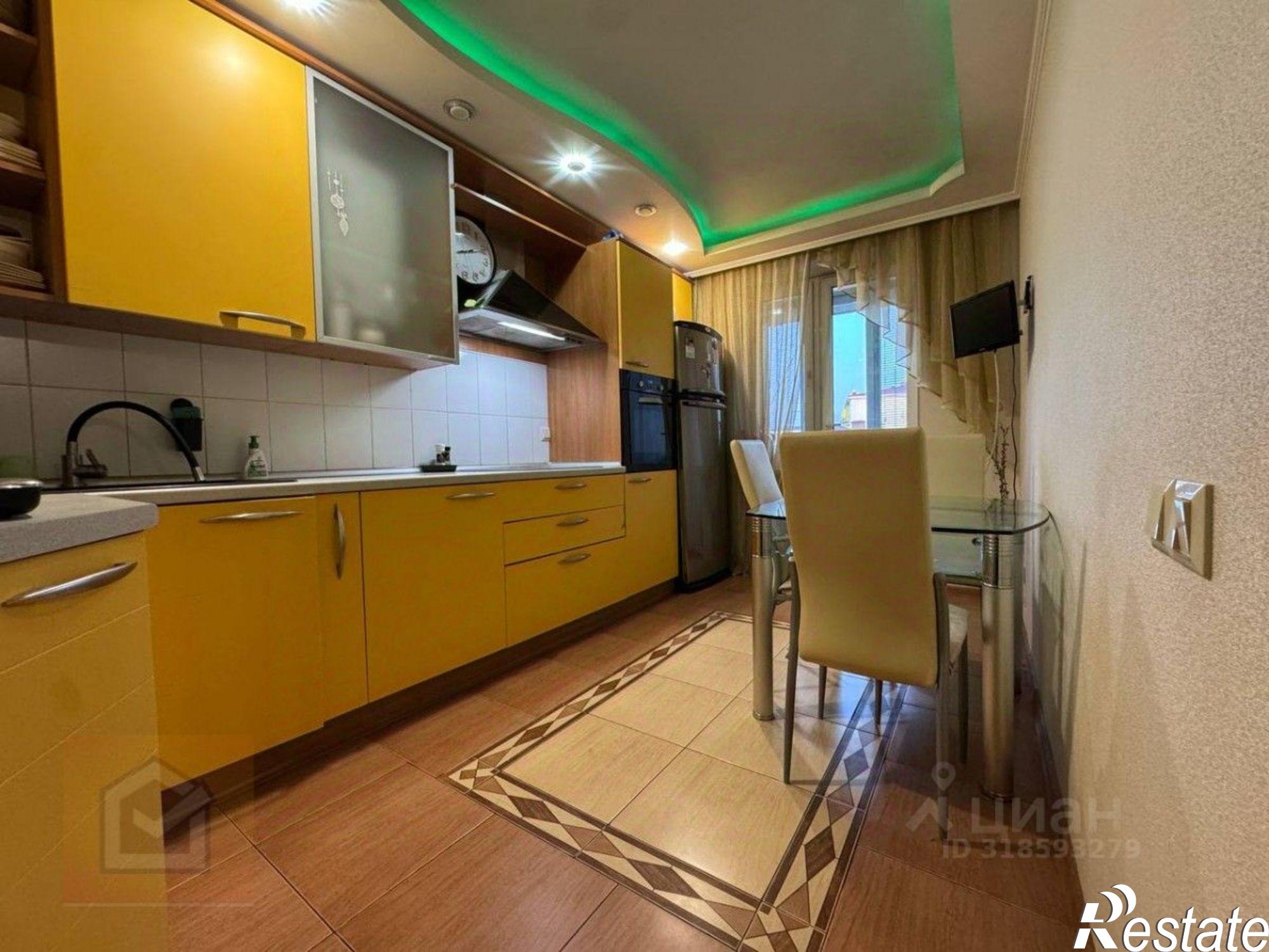 Купить квартиру за 15 300 000 рублей на проспект Кирова, 66