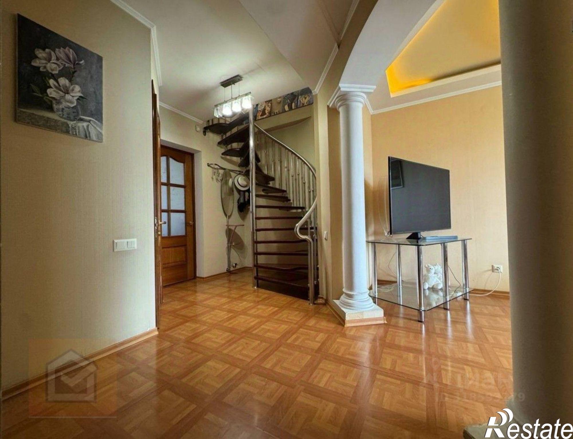 Купить квартиру за 15 300 000 рублей на проспект Кирова, 66