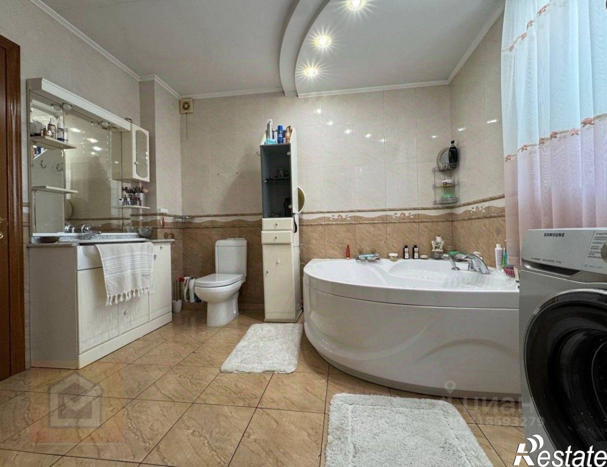 Купить квартиру за 15 300 000 рублей на проспект Кирова, 66