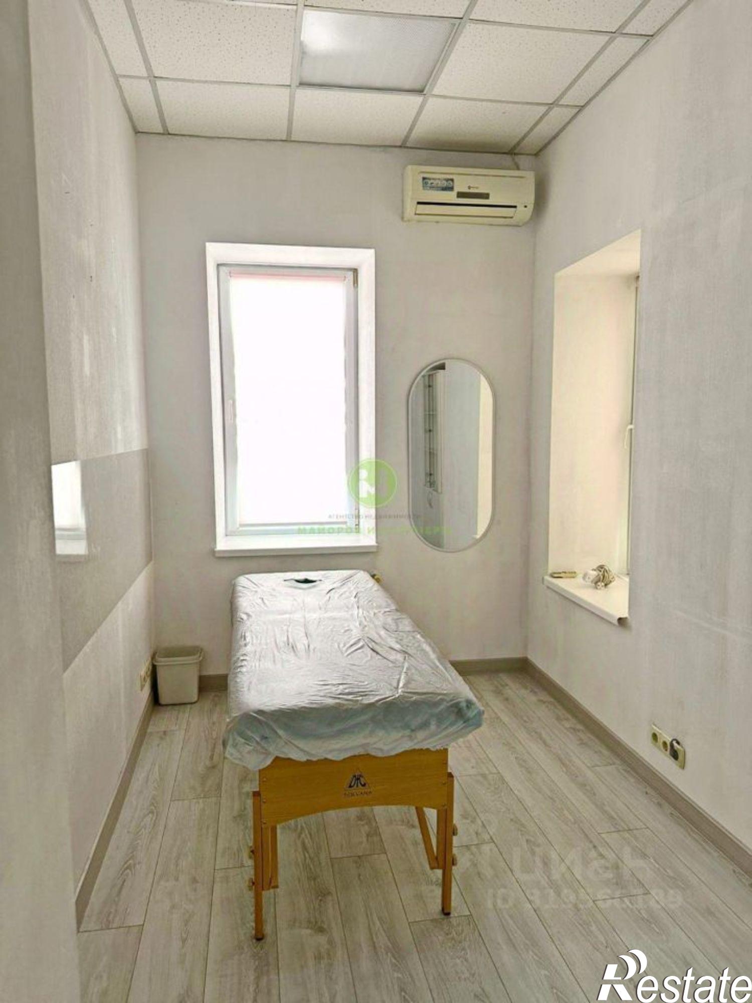 Купить офис, помещение под офис за 12 000 000 рублей на Екатерининская улица