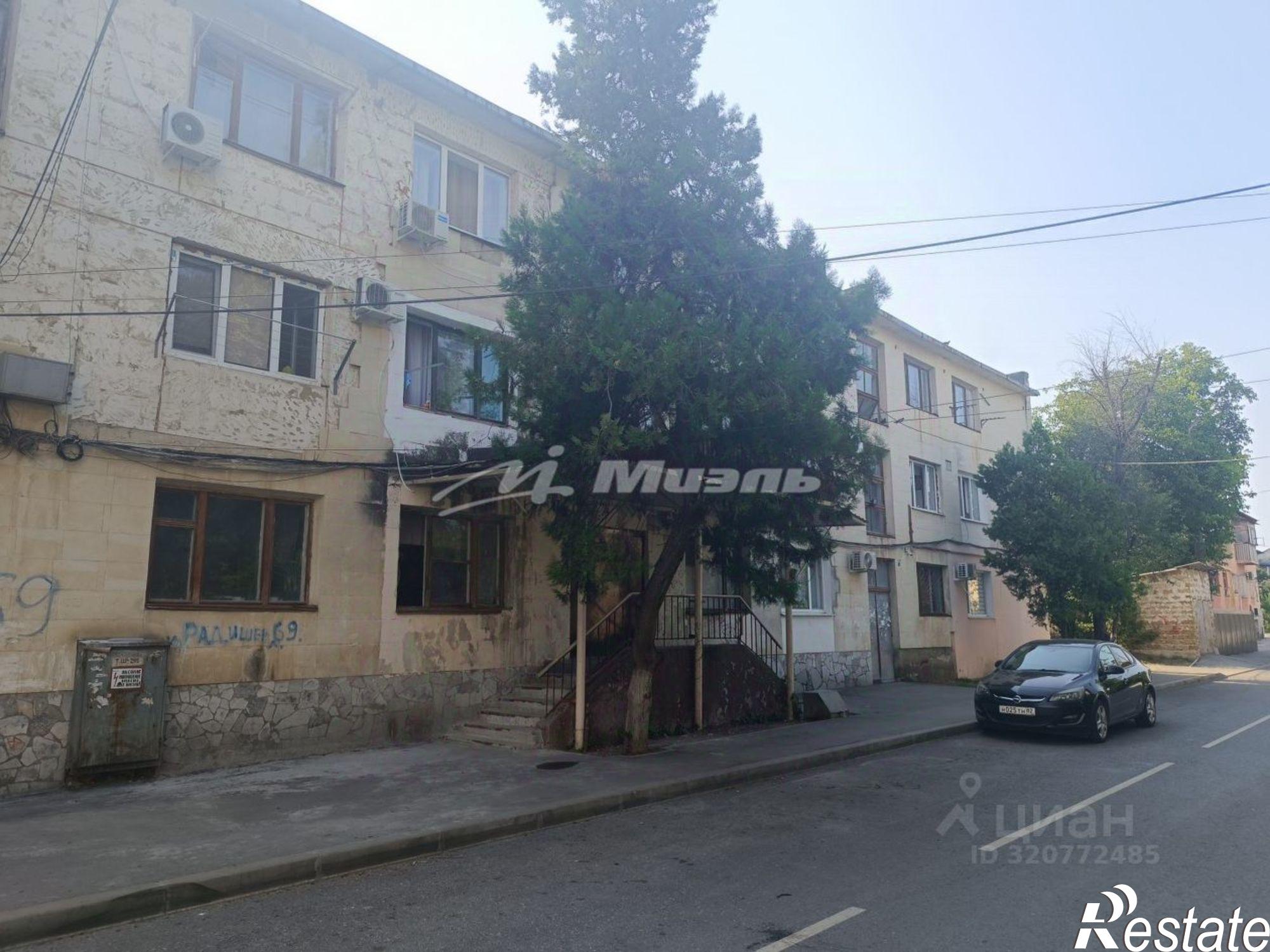 Купить комнату за 2 300 000 рублей на улица Радищева, 69