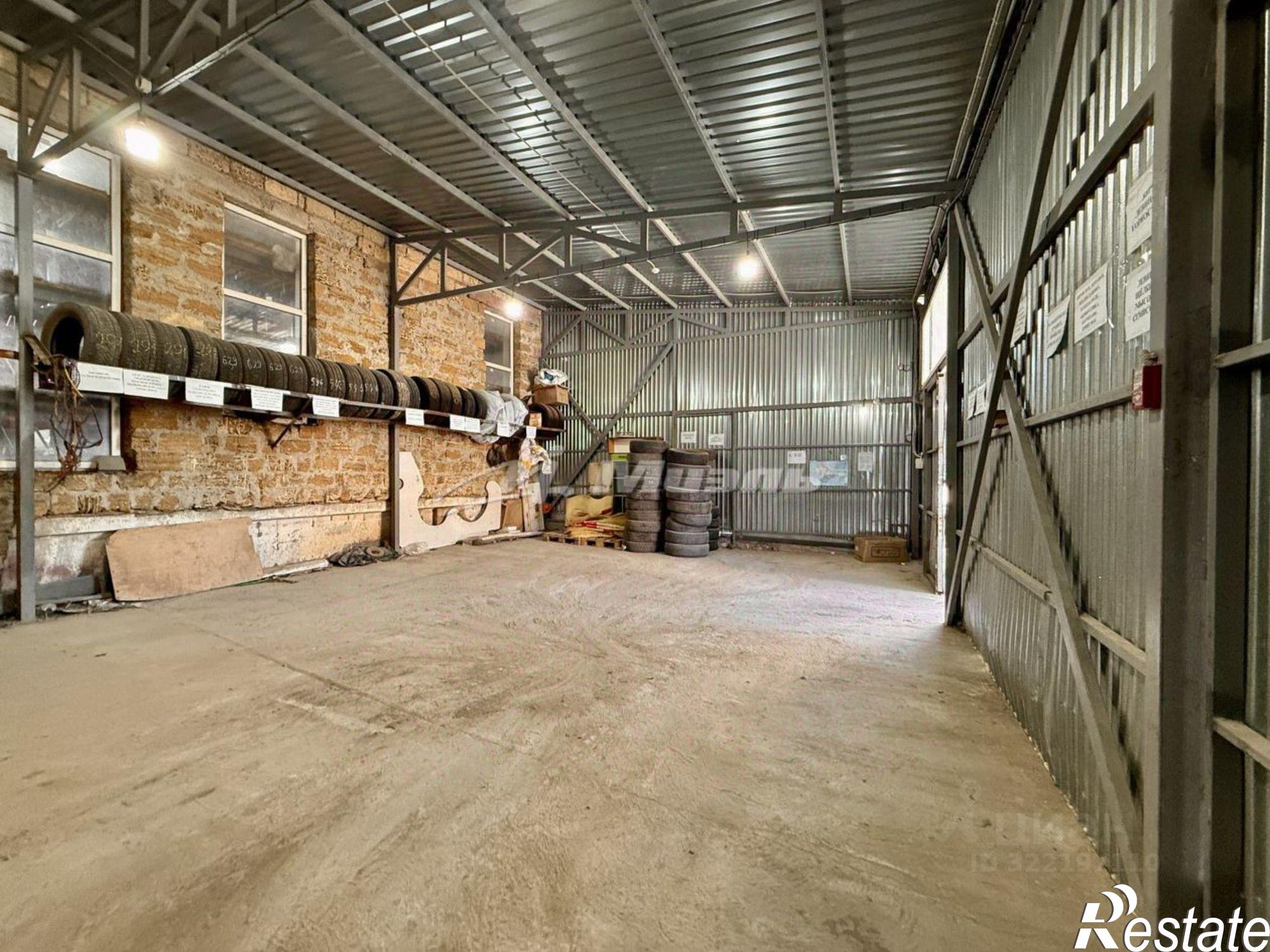 Купить складское помещение за 34 320 400 рублей на улица Жени Дерюгиной, 6