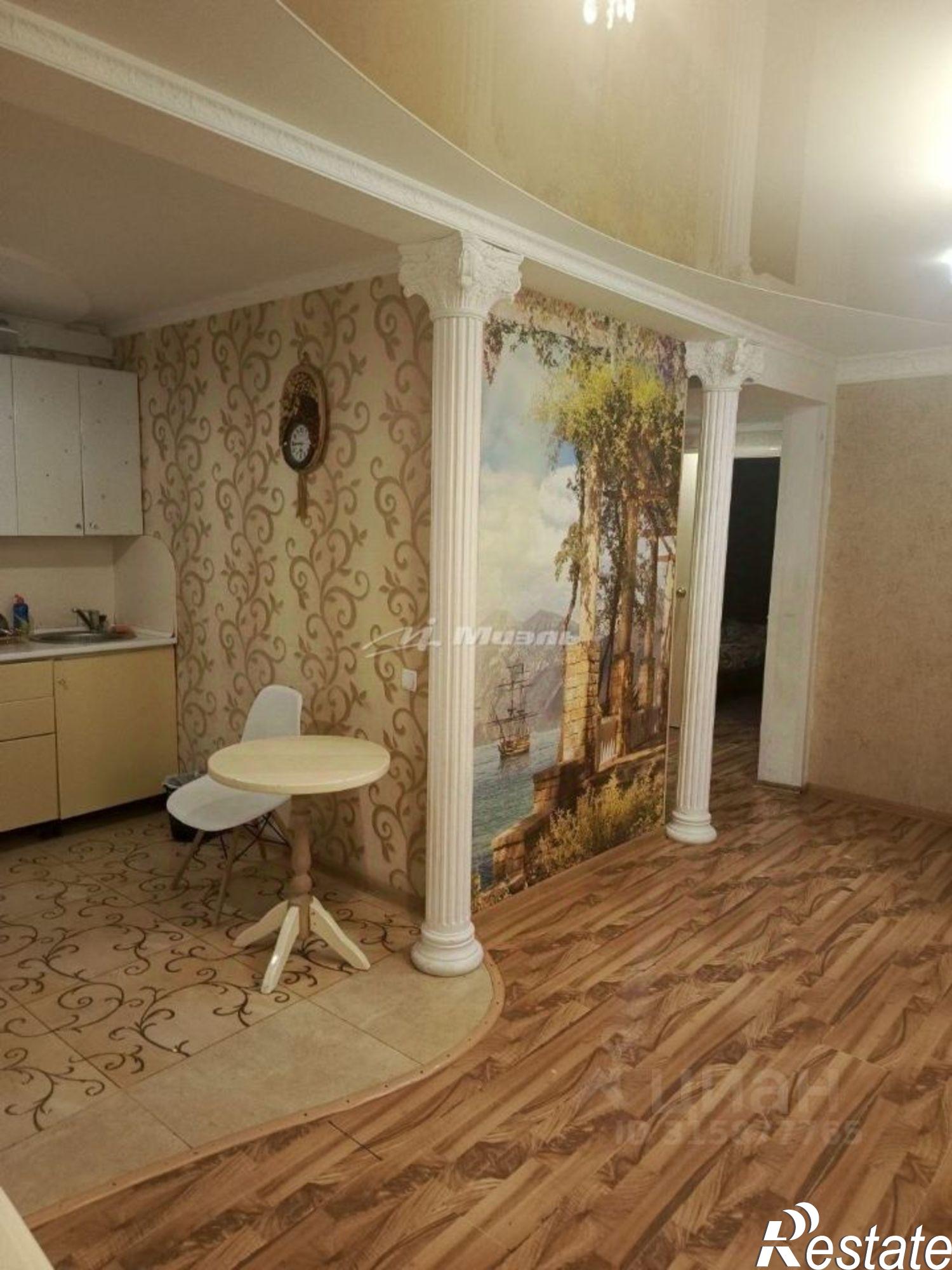 Купить квартиру за 10 000 000 рублей на улица 60 лет Октября, 11