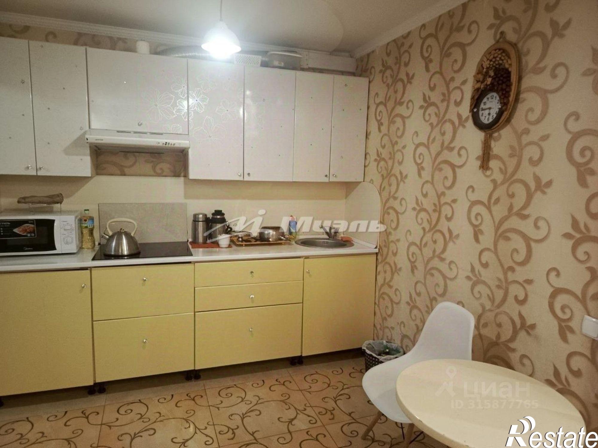 Купить квартиру за 10 000 000 рублей на улица 60 лет Октября, 11