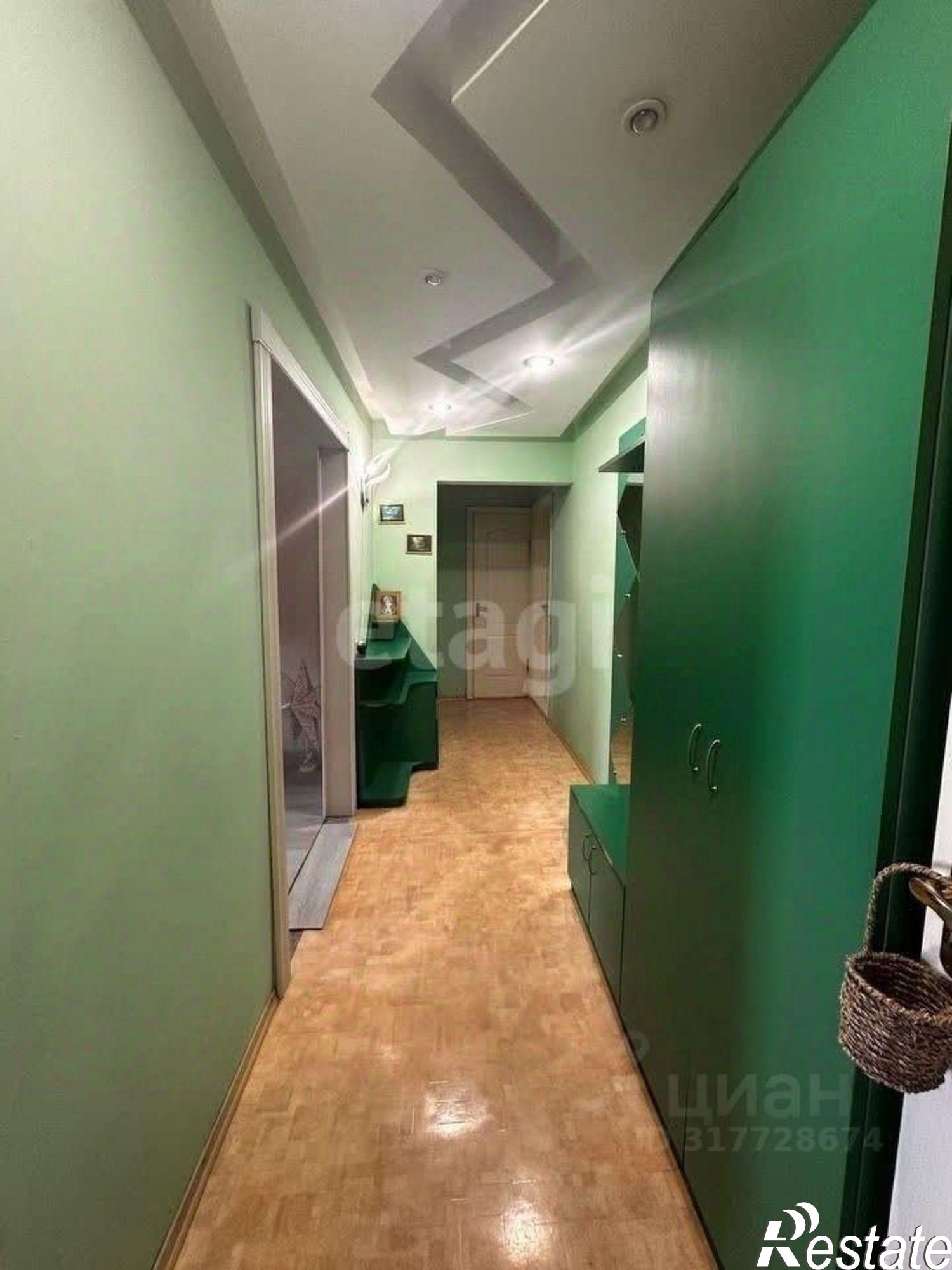 Купить квартиру за 11 000 000 рублей на проспект Победы, 334