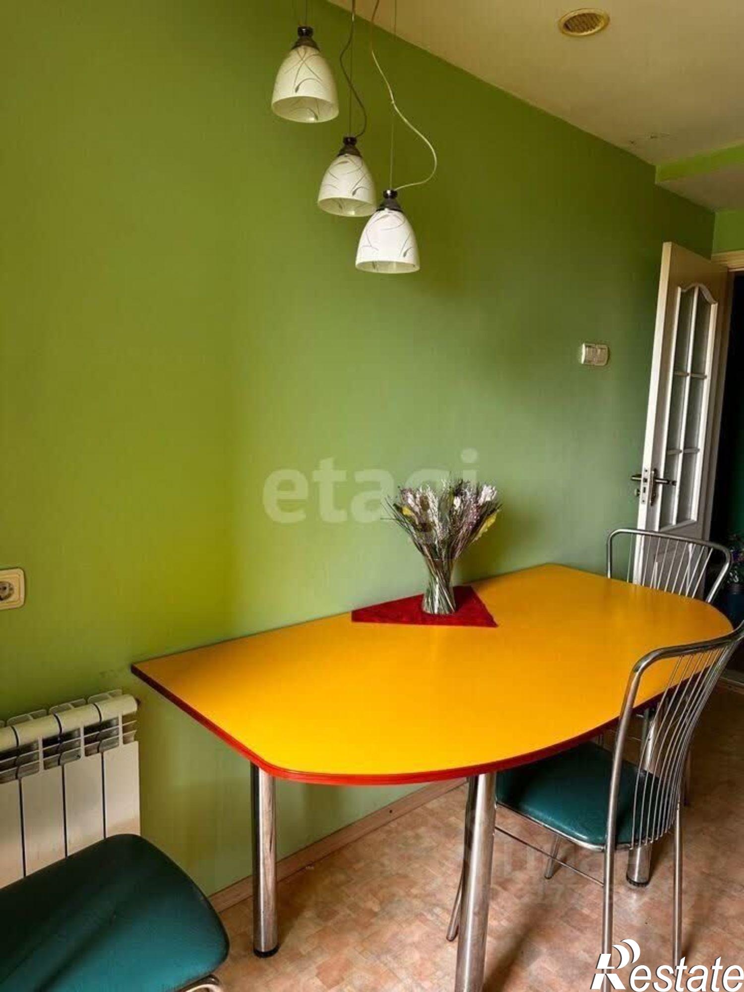 Купить квартиру за 11 000 000 рублей на проспект Победы, 334