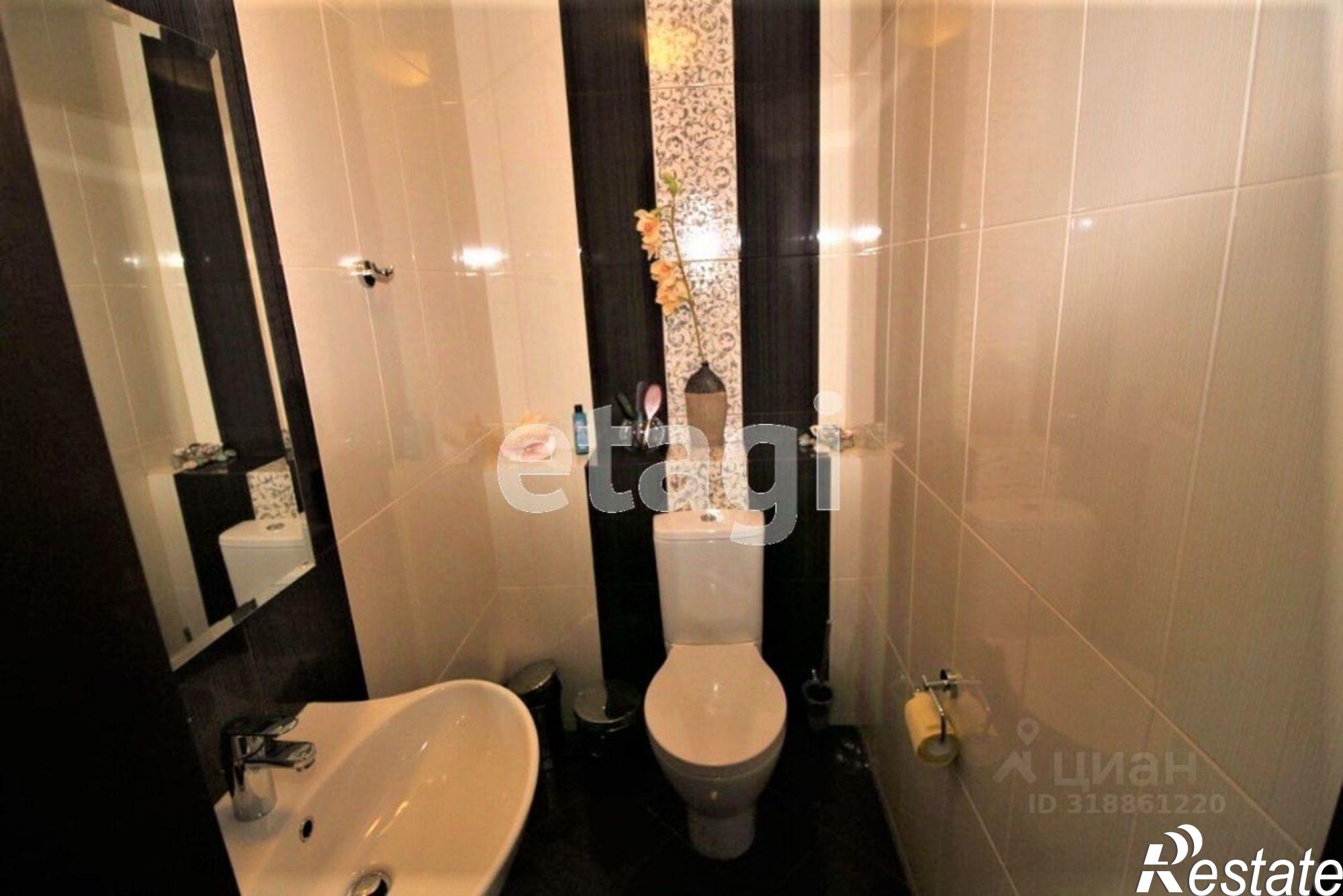 Купить квартиру за 40 000 000 рублей на ул Набережная имени 60-летия СССР, 46