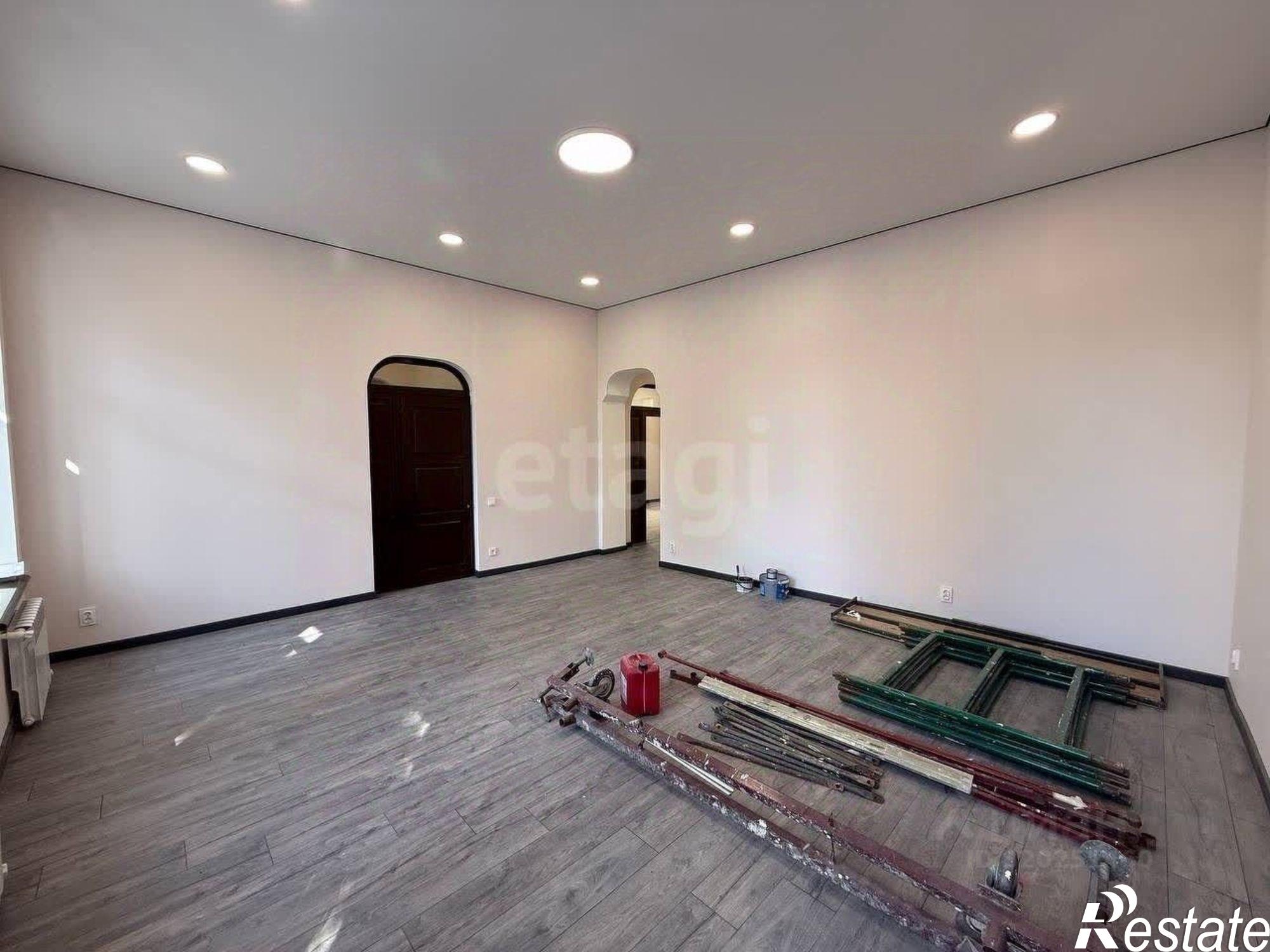 Купить квартиру за 23 000 000 рублей на улица Желябова, 26