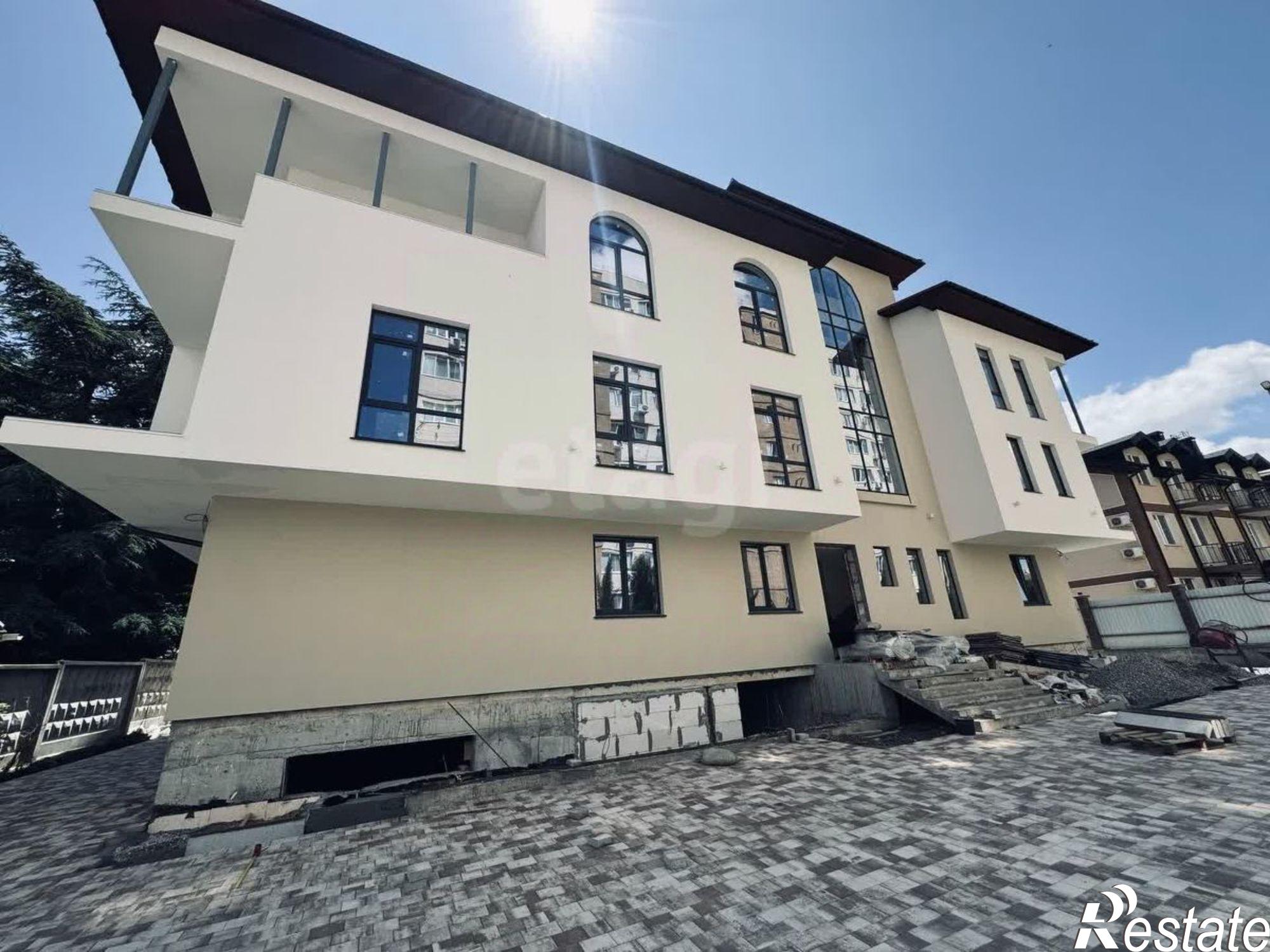 Купить квартиру за 17 100 000 рублей на улица Батурина, 18