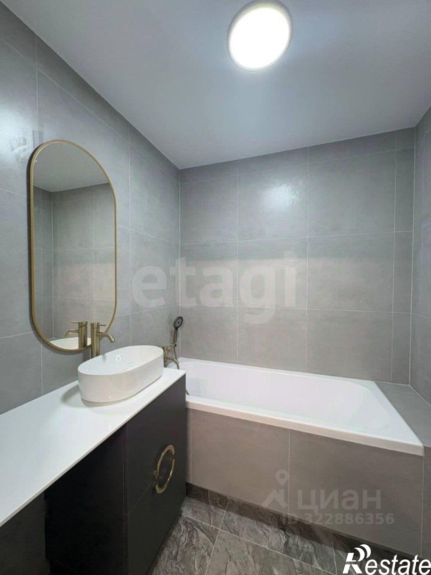 Купить квартиру за 8 600 000 рублей на проспект Александра Суворова, 101