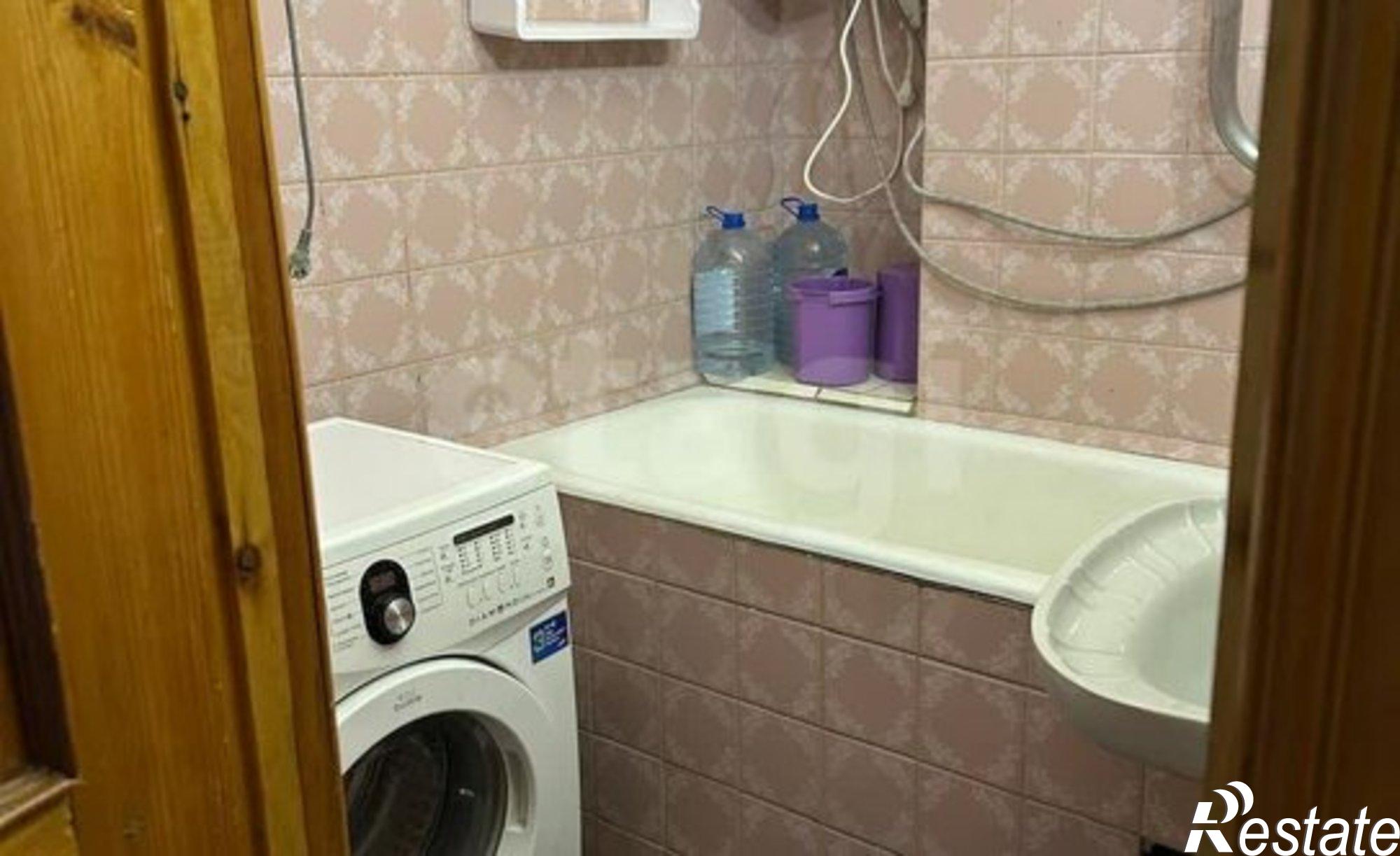 Купить квартиру за 9 000 000 рублей на улица 60 лет Октября, 37