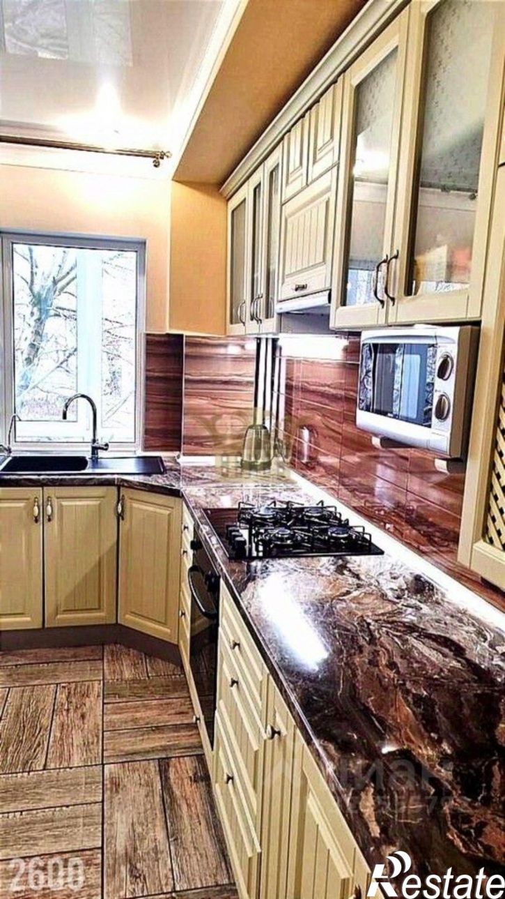 2-комн квартира улица Толстого, 9,  д. 9