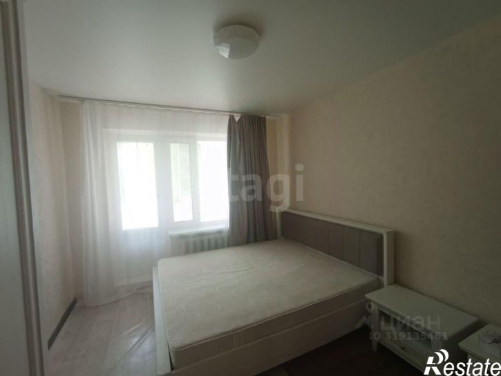 3-комн квартира улица 60 лет Октября, 17,  д. 17