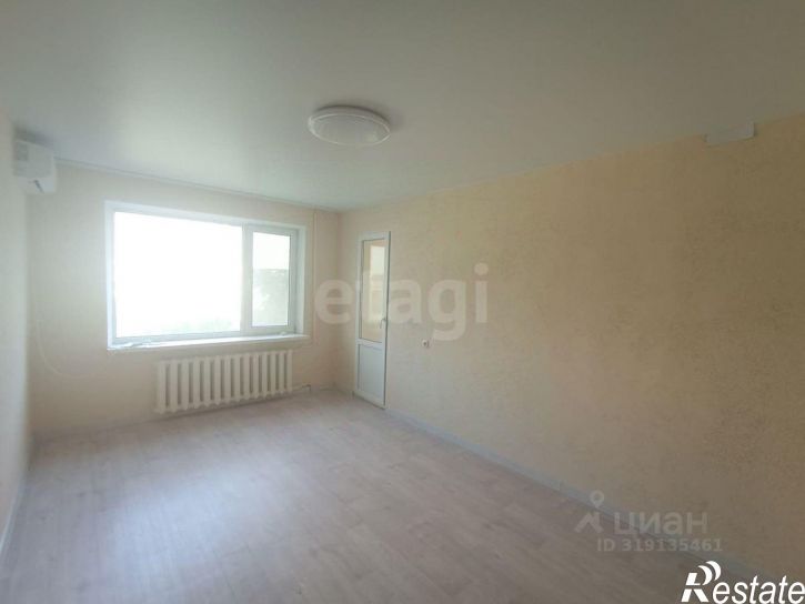 3-комн квартира улица 60 лет Октября, 17,  д. 17