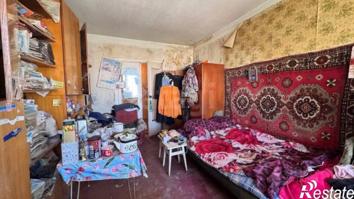 3-комн квартира улица 60 лет Октября, 17,  д. 17