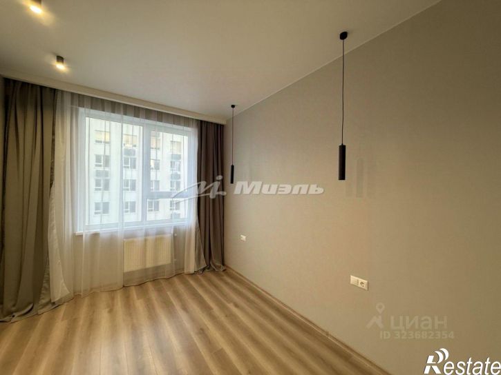 1-комн квартира пр-кт Александра Суворова, 101,  д. 101