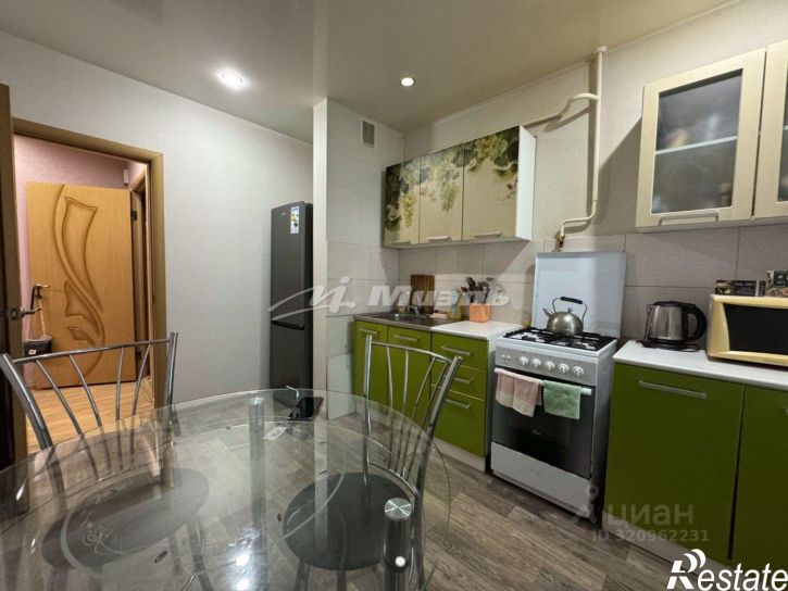 4-комн квартира ул Героев Сталинграда, 17,  д. 17