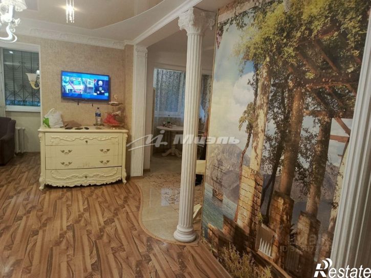 3-комн квартира улица 60 лет Октября, 11,  д. 11