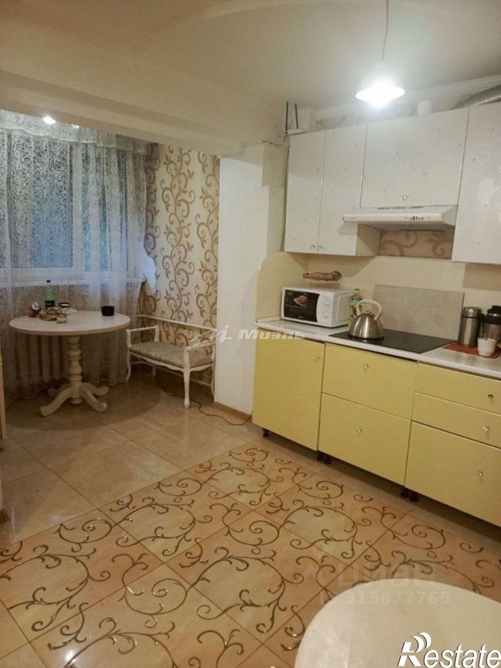 3-комн квартира улица 60 лет Октября, 11,  д. 11