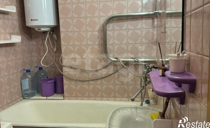 3-комн квартира улица 60 лет Октября, 37,  д. 37