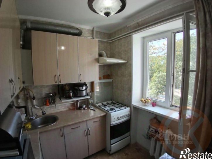 3-комн квартира улица Гагарина, 16,  д. 16