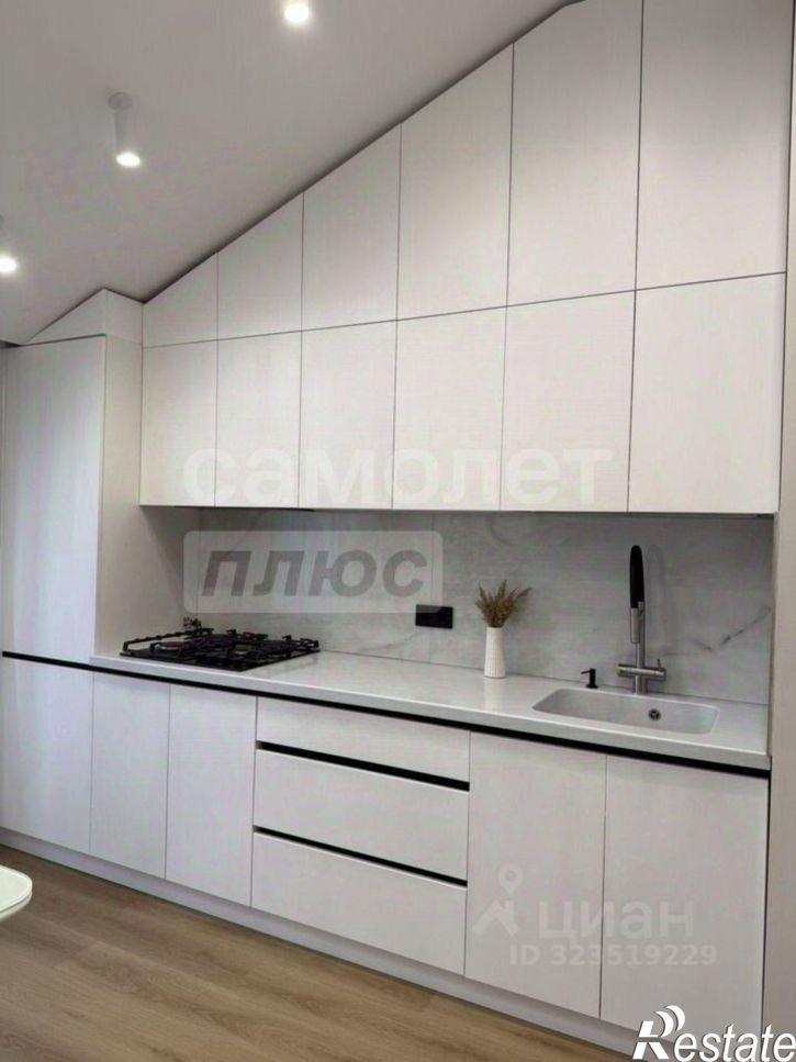 3-комн квартира ул Тренева, 21,  д. 21