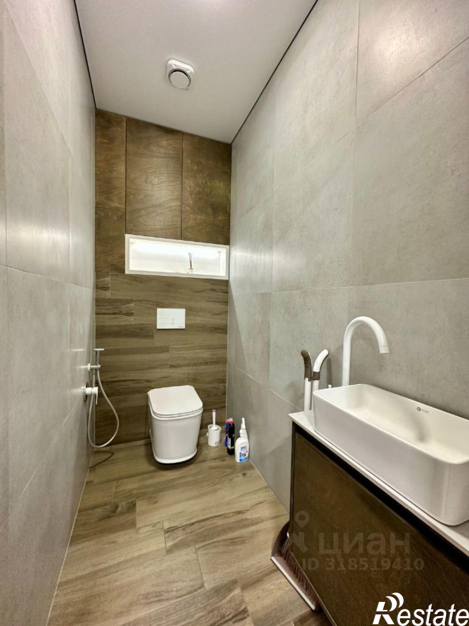 Сдать квартиру за 50 000 рублей на проспект Александра Суворова, 101