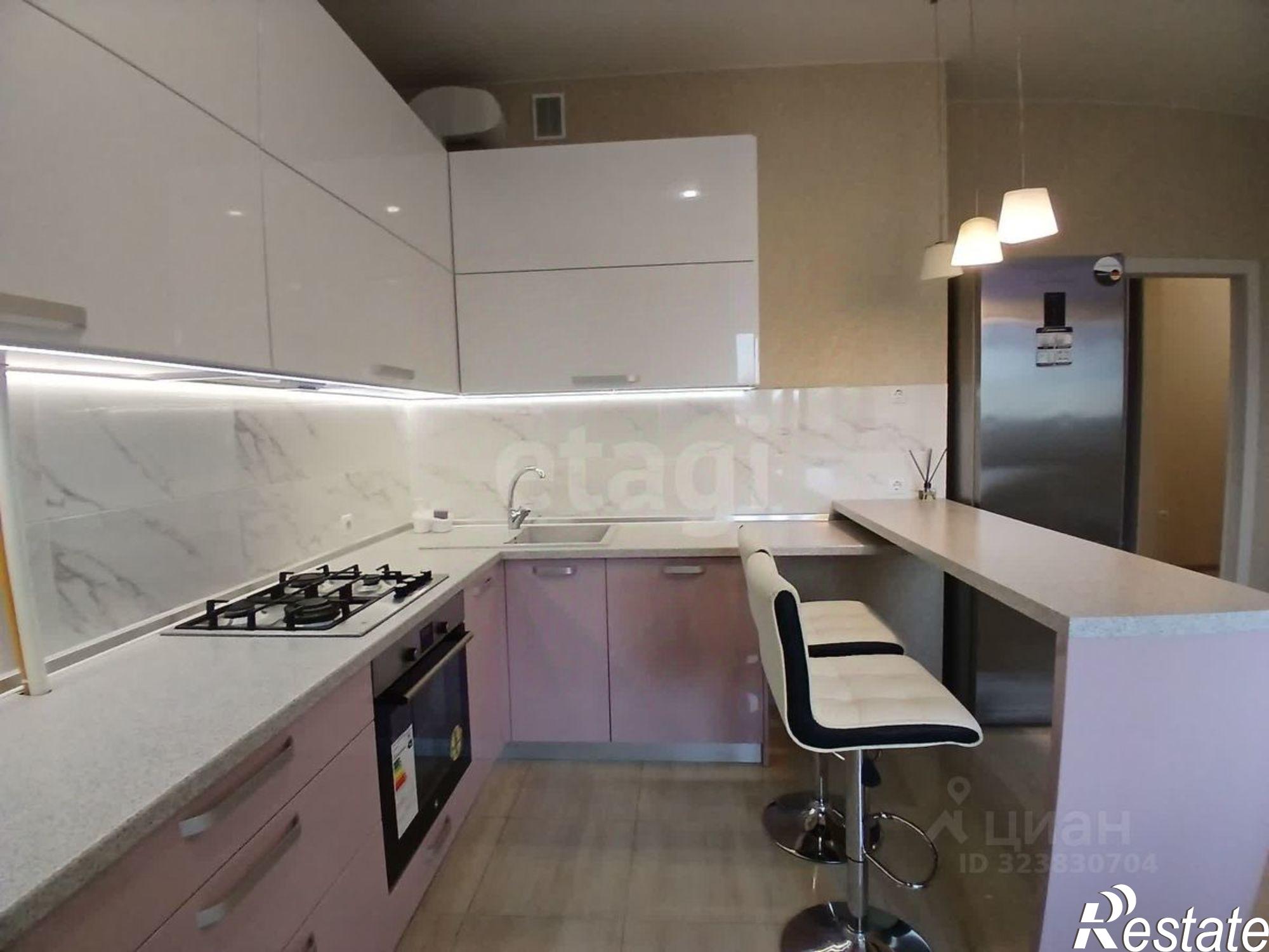 Сдать квартиру за 50 000 рублей на Набережная улица, 46