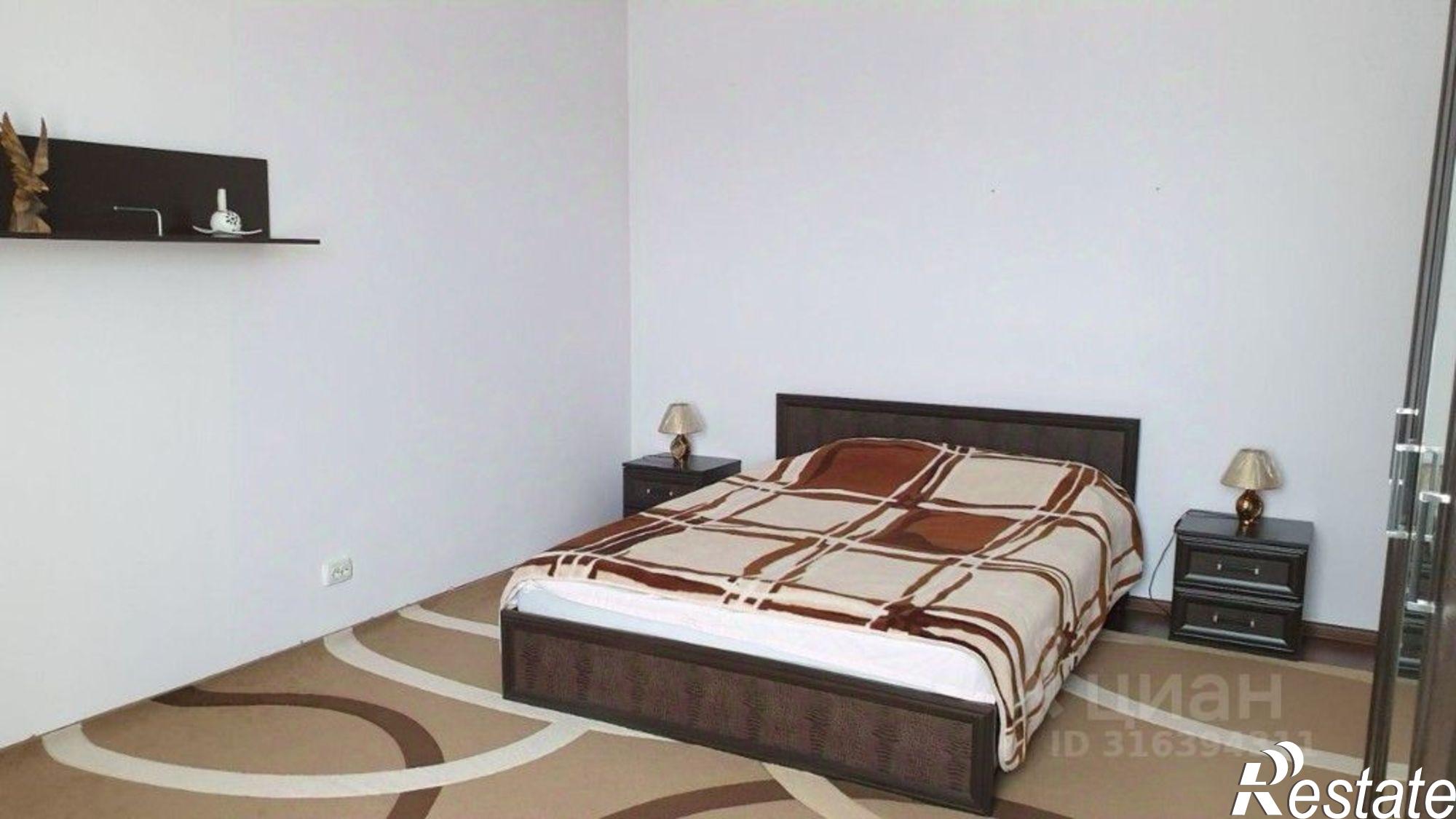 Сдать дачу, дом, коттедж за 95 000 рублей на улица Саковича, 23