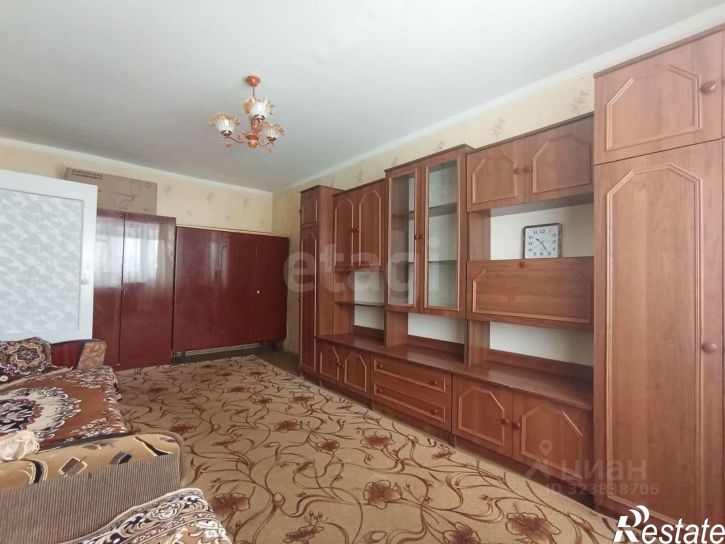 3-комн квартира ул Большевика Попова, 6,  д. 6