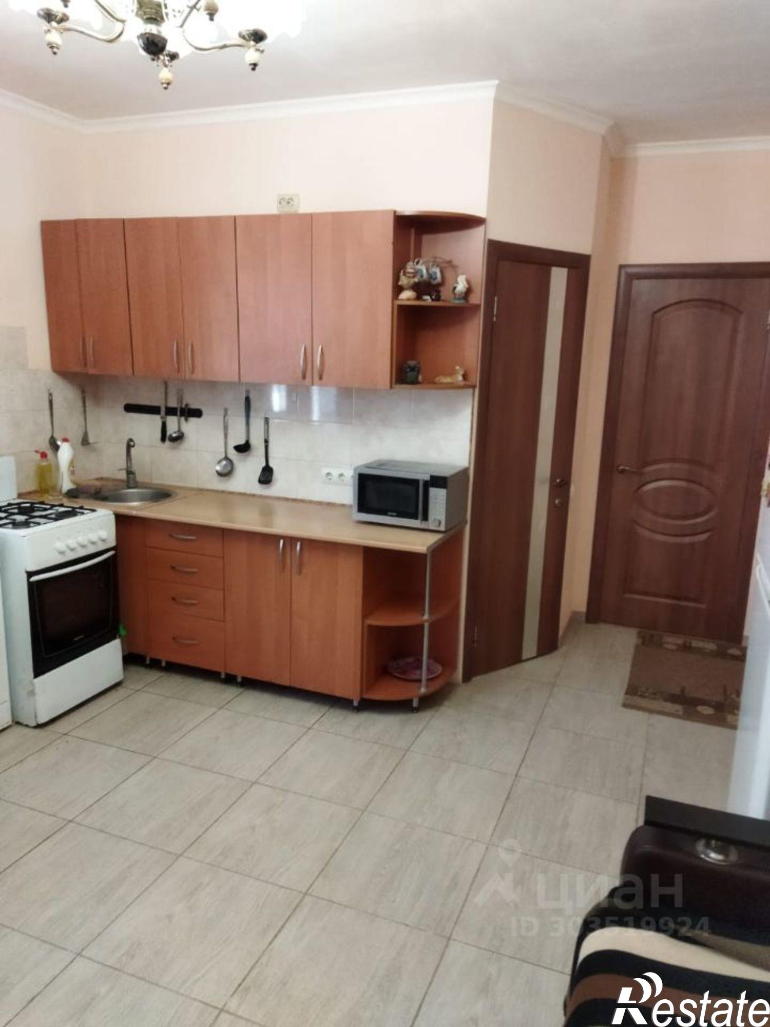 Сдать дачу, дом, коттедж за 28 000 рублей на ул Хаджи-Герай, 33