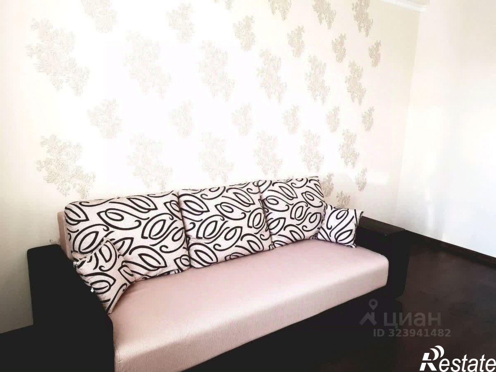 Сдать квартиру за 37 000 рублей на ул Батурина, 21