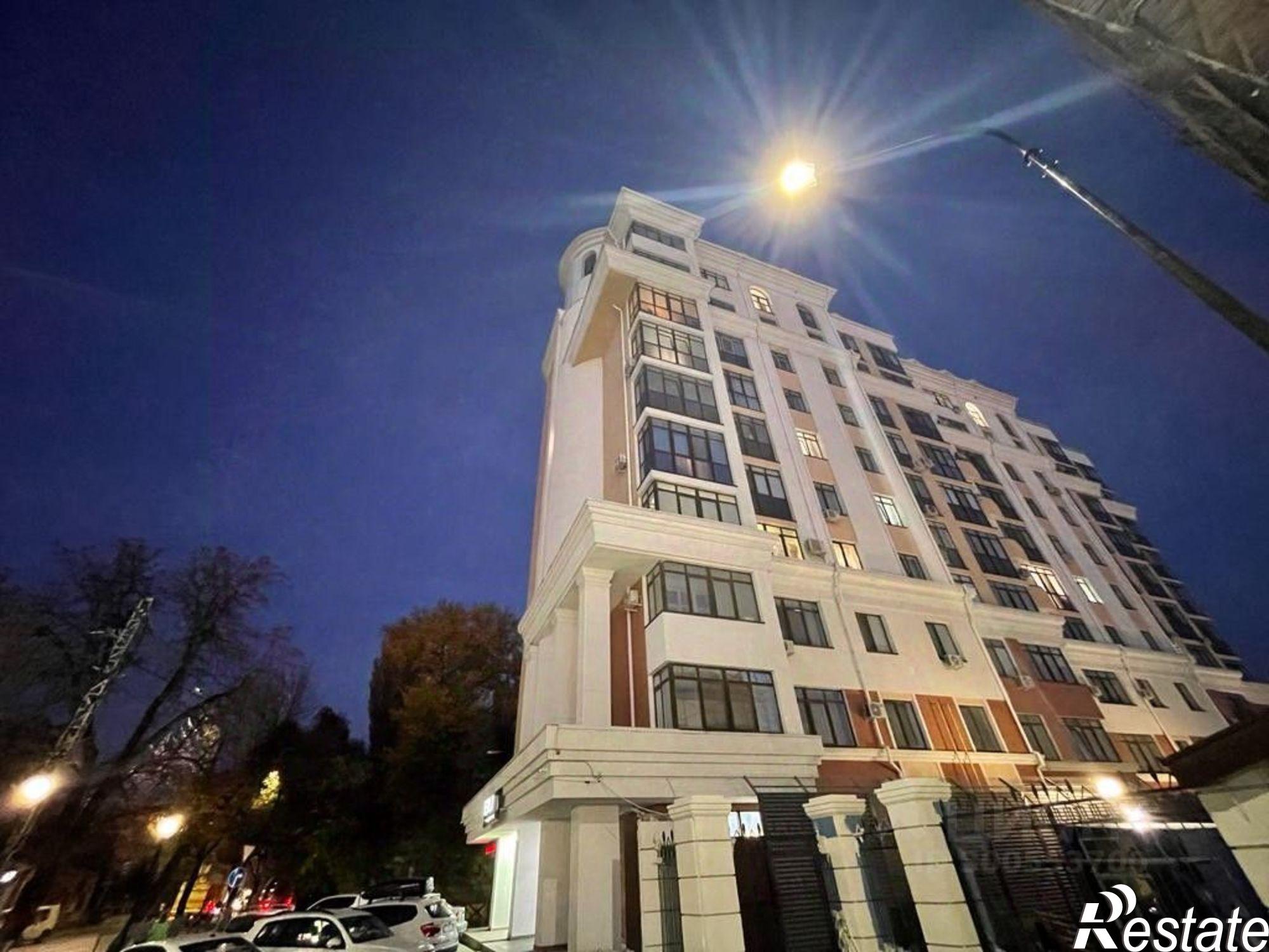 Купить квартиру за 19 700 000 рублей на проспект Кирова, 49