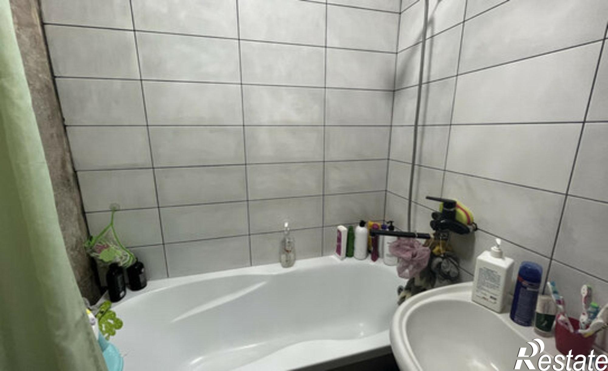 Купить квартиру за 13 300 000 рублей на пр-кт Победы, 24