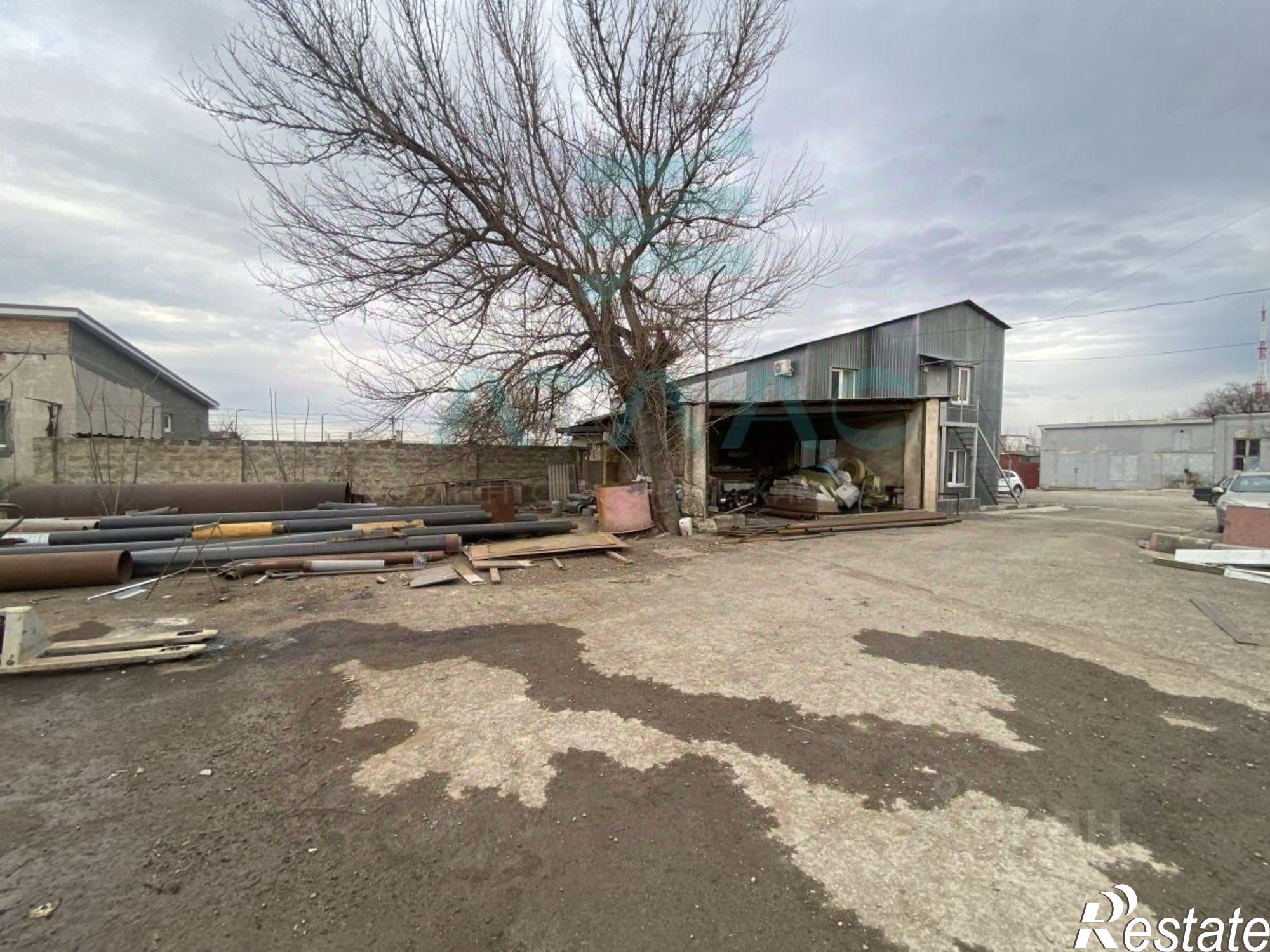 Купить складское помещение за 35 000 200 рублей на улица Чехова, 4