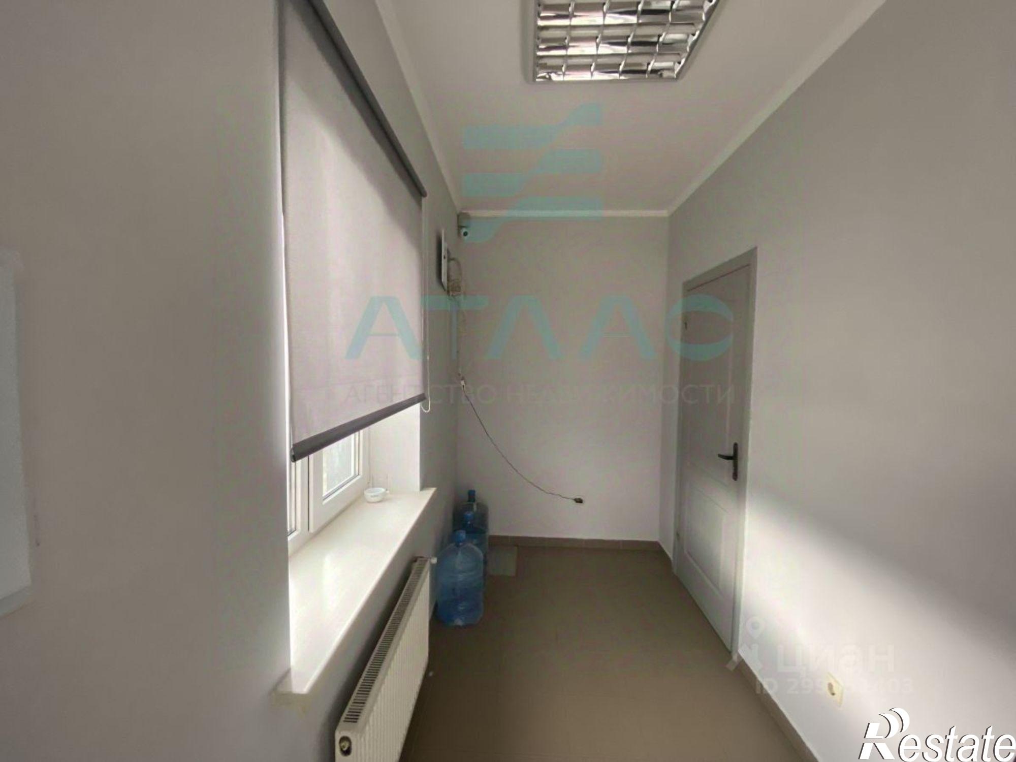 Купить складское помещение за 35 000 200 рублей на улица Чехова, 4