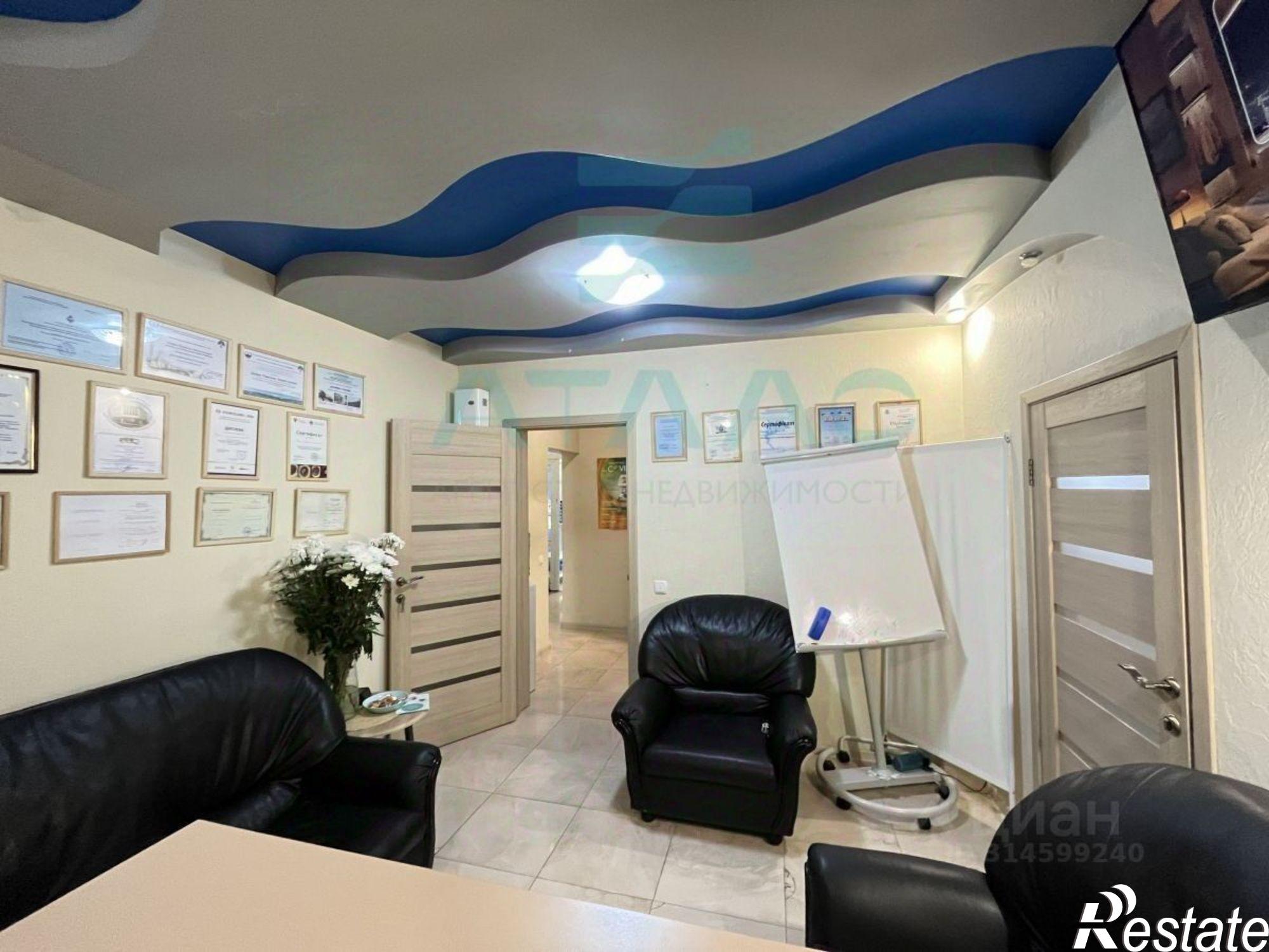 Купить офис, помещение под офис за 90 000 200 рублей на улица Гаспринского, 5