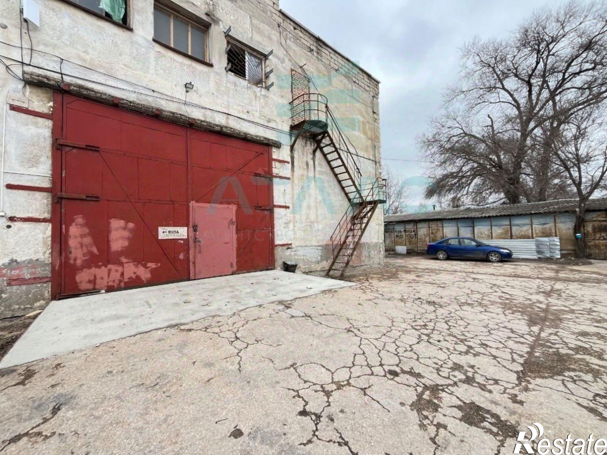 Купить складское помещение за 50 000 400 рублей на Узловая улица, 2