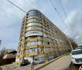 2-комн, 82кв м, этаж 1/10 улица Набережная имени 60-летия СССР, 50 к1