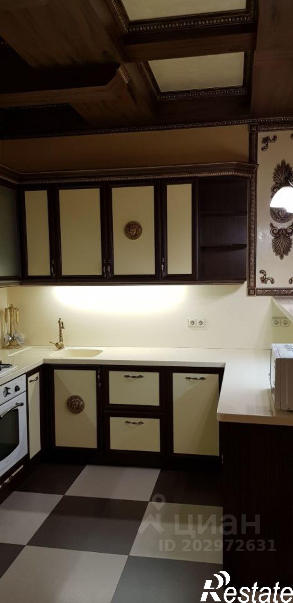 Сдать квартиру за 50 000 рублей на улица Тренёва, 21